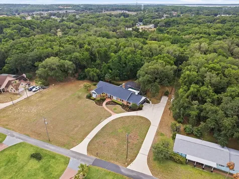 1017 Shore Acres Drive Leesburg FL 34748
