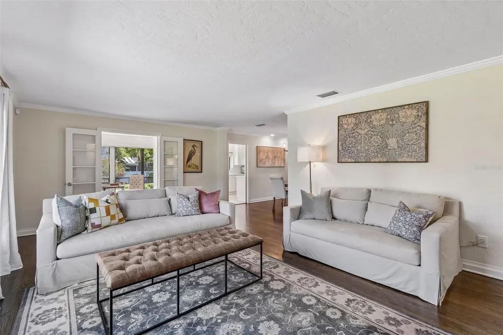301 26th Street W Bradenton FL 34205