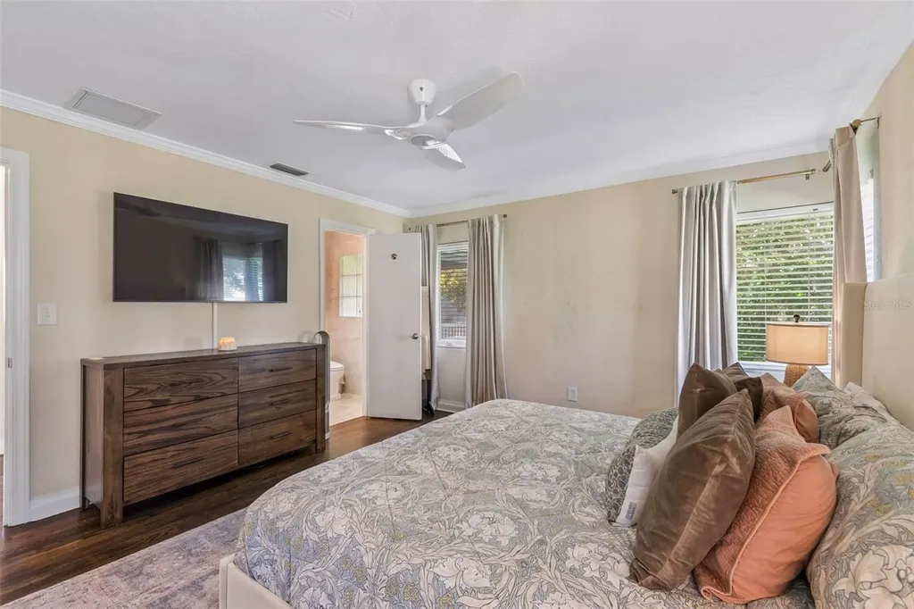 301 26th Street W Bradenton FL 34205