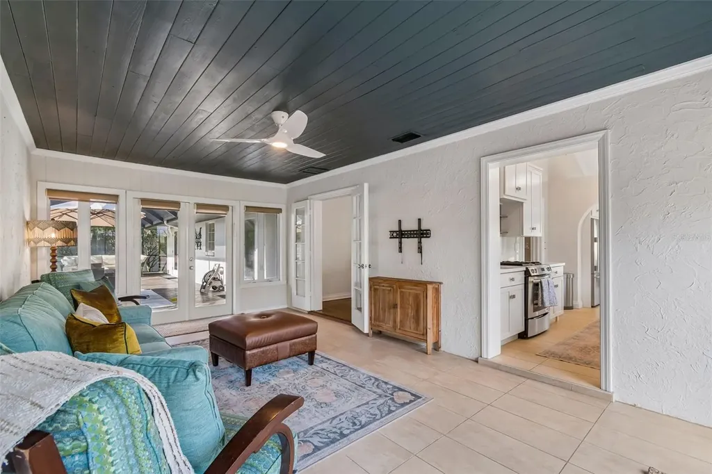 301 26th Street W Bradenton FL 34205
