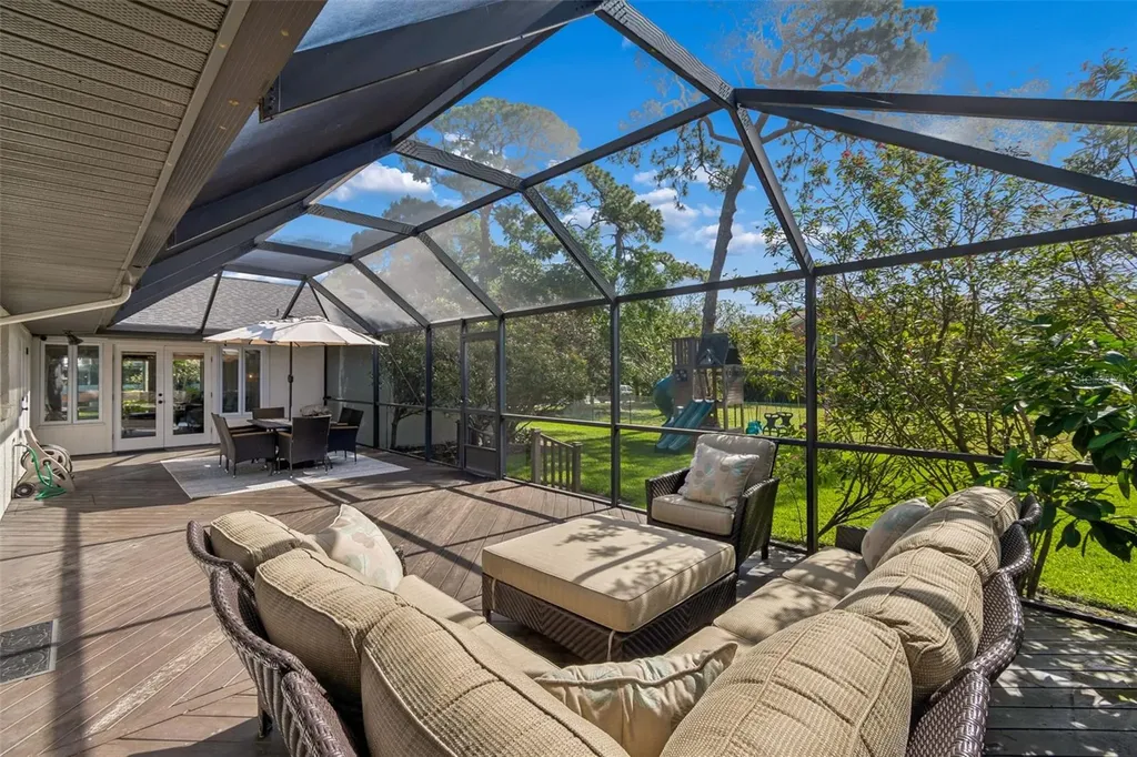 301 26th Street W Bradenton FL 34205