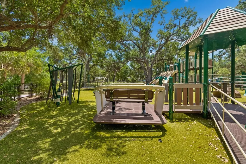 301 26th Street W Bradenton FL 34205