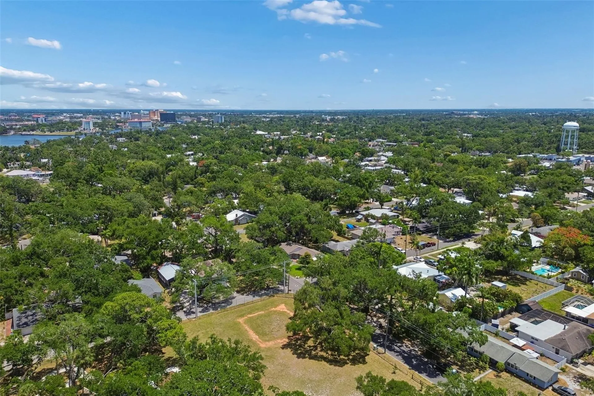 301 26th Street W Bradenton FL 34205