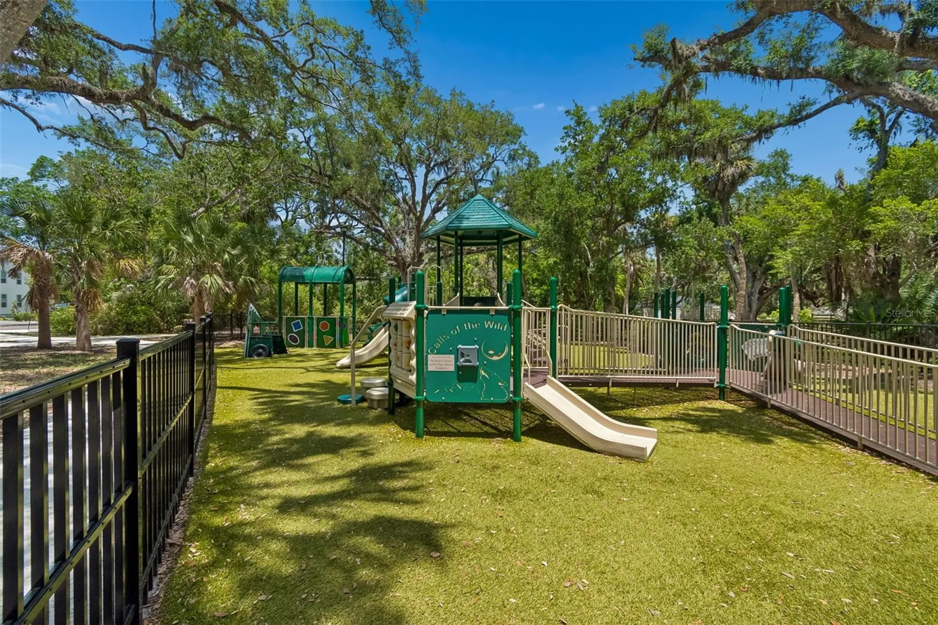 301 26th Street W Bradenton FL 34205