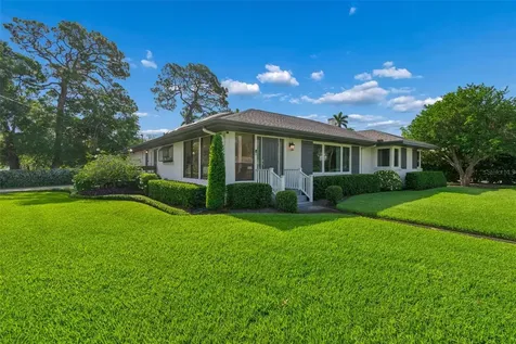 301 26th Street W Bradenton FL 34205