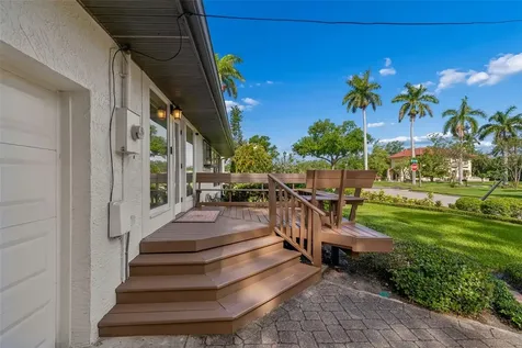 301 26th Street W Bradenton FL 34205