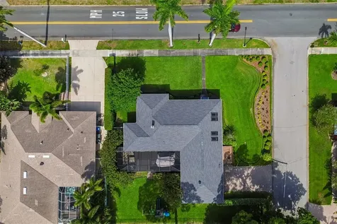 301 26th Street W Bradenton FL 34205