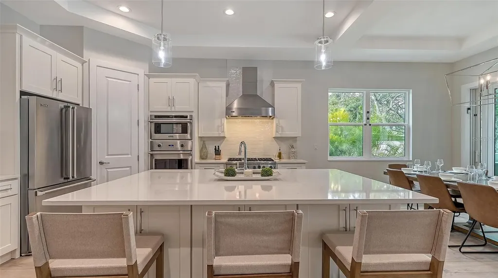 1537 Siesta Drive Sarasota FL 34239