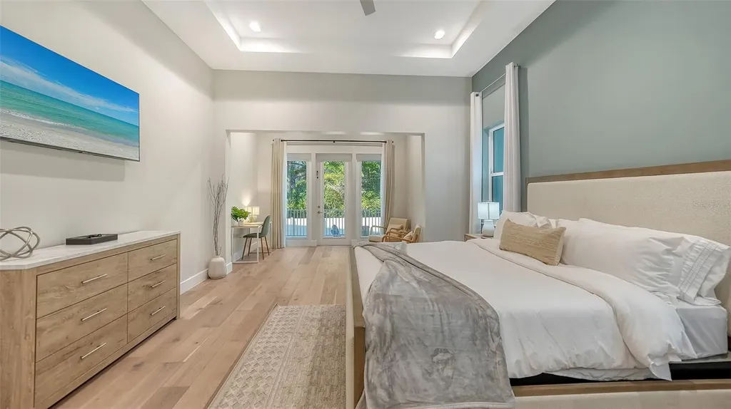 1537 Siesta Drive Sarasota FL 34239
