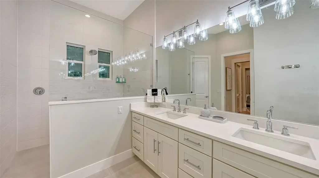 1537 Siesta Drive Sarasota FL 34239