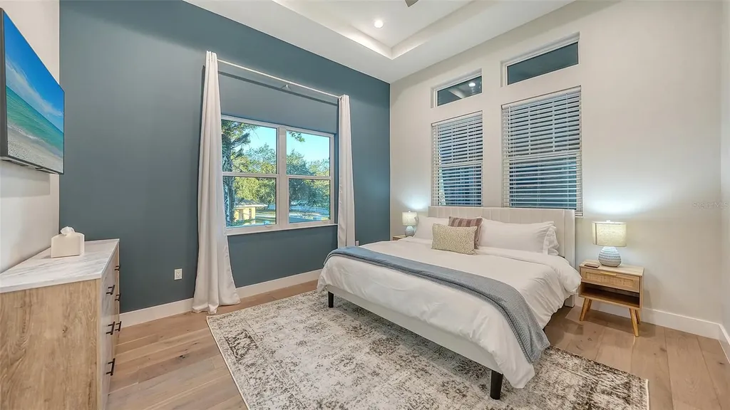 1537 Siesta Drive Sarasota FL 34239