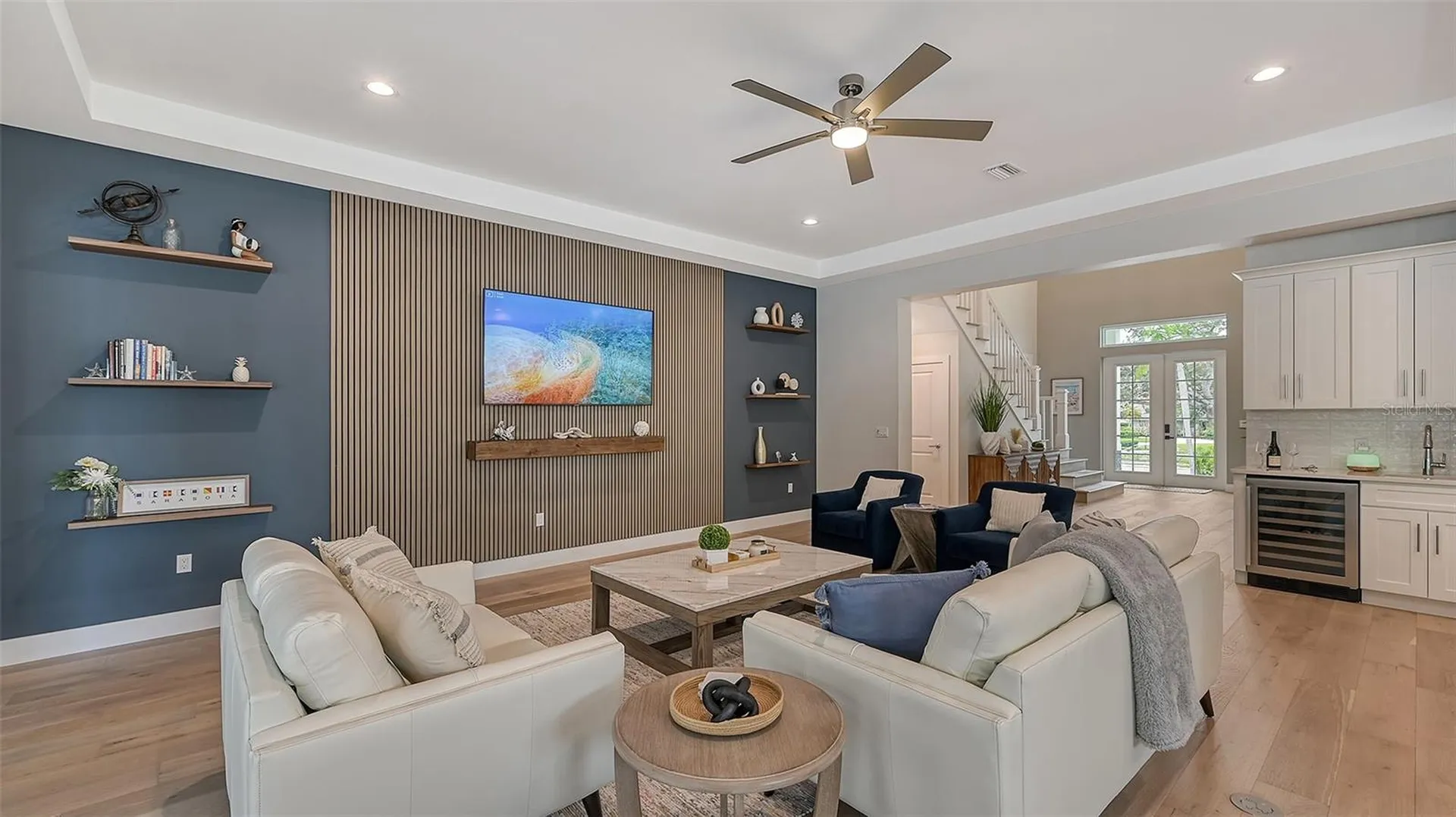 1537 Siesta Drive Sarasota FL 34239
