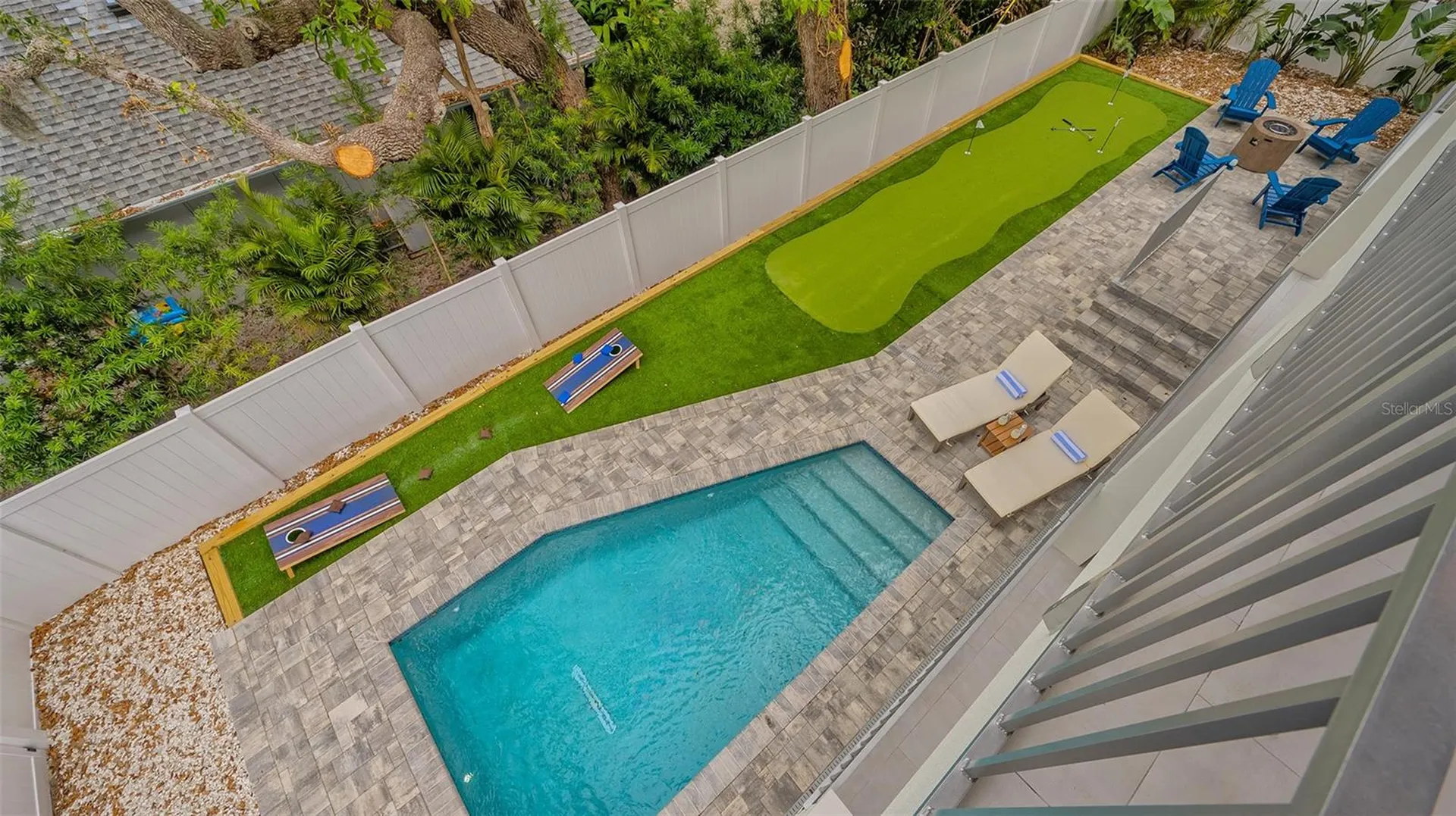 1537 Siesta Drive Sarasota FL 34239