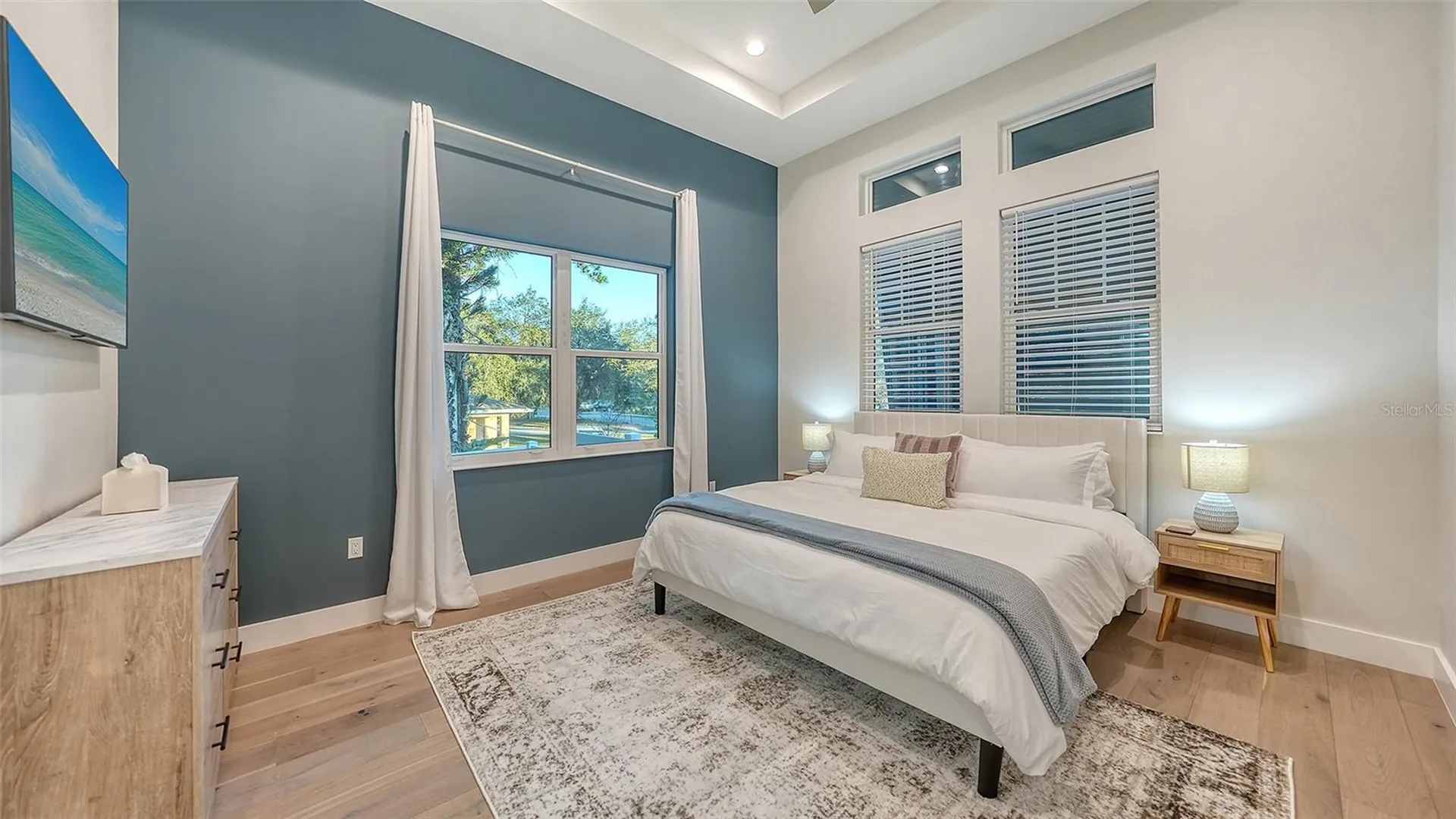 1537 Siesta Drive Sarasota FL 34239