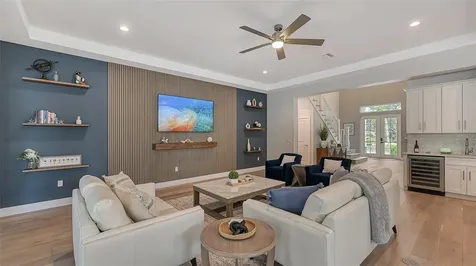 1537 Siesta Drive Sarasota FL 34239