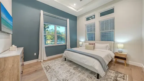 1537 Siesta Drive Sarasota FL 34239