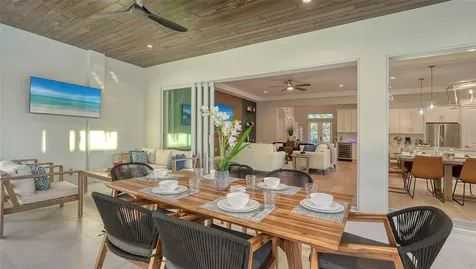 1537 Siesta Drive Sarasota FL 34239