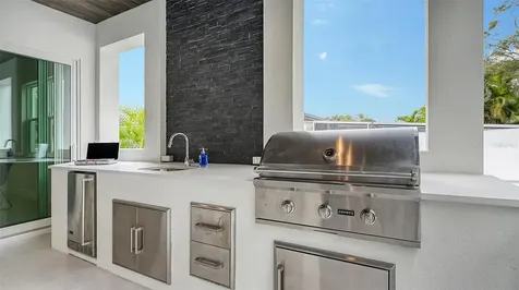 1537 Siesta Drive Sarasota FL 34239