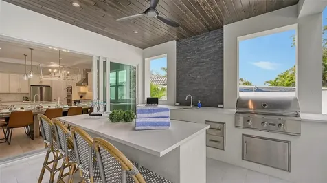 1537 Siesta Drive Sarasota FL 34239