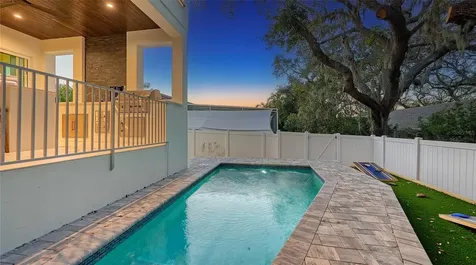 1537 Siesta Drive Sarasota FL 34239