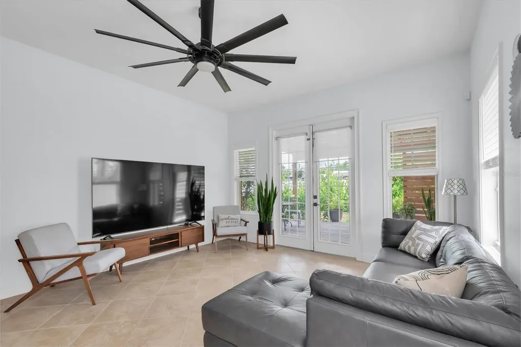 3003 W Leroy Street Tampa FL 33607