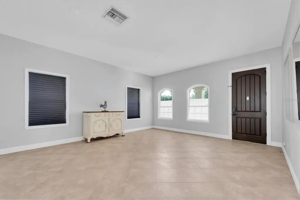 3003 W Leroy Street Tampa FL 33607