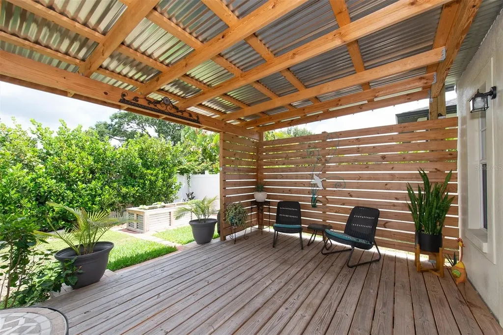 3003 W Leroy Street Tampa FL 33607