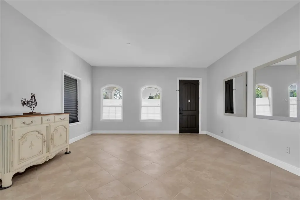 3003 W Leroy Street Tampa FL 33607