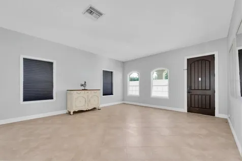 3003 W Leroy Street Tampa FL 33607