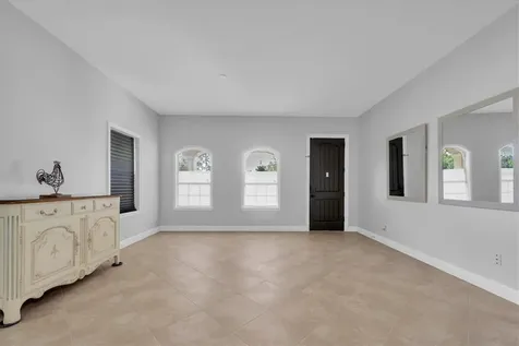 3003 W Leroy Street Tampa FL 33607