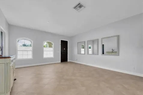 3003 W Leroy Street Tampa FL 33607