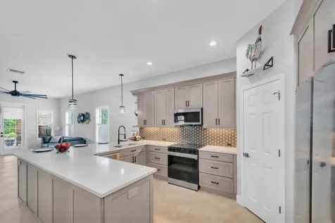 3003 W Leroy Street Tampa FL 33607