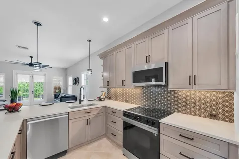 3003 W Leroy Street Tampa FL 33607