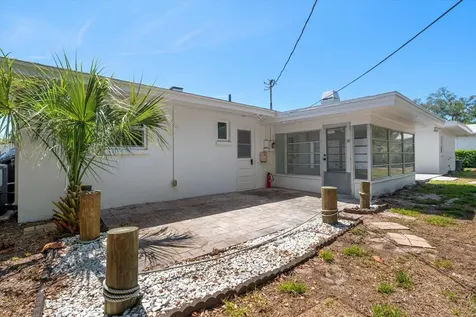 122 Palmetto Lane Largo FL 33770