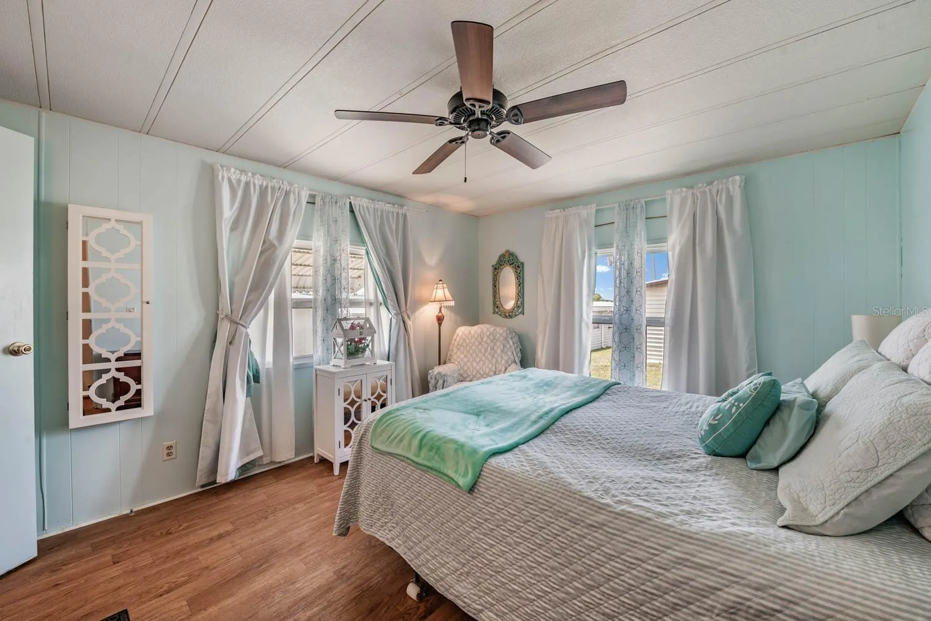 7203 El Meyers Street Zephyrhills FL 33541