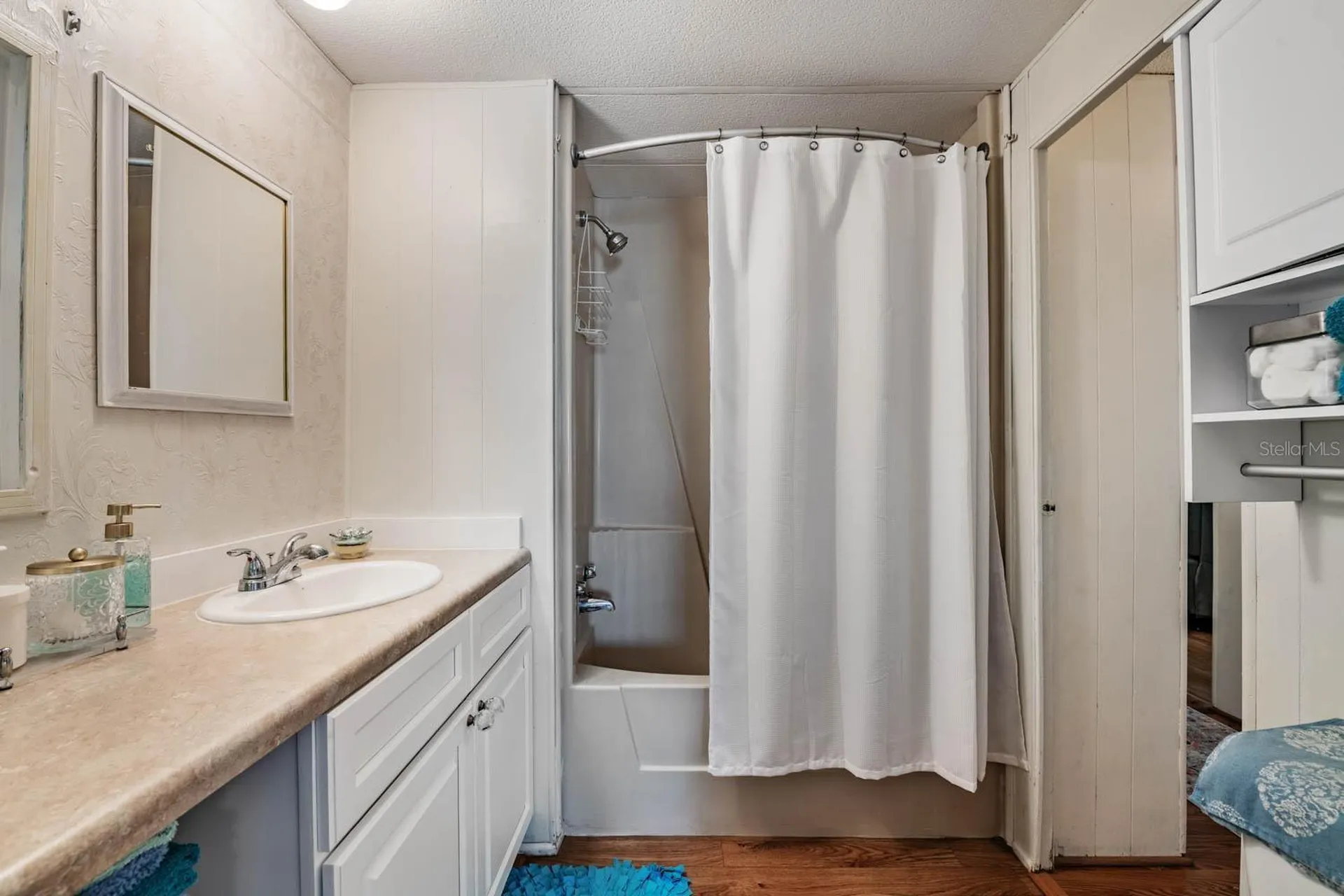 7203 El Meyers Street Zephyrhills FL 33541