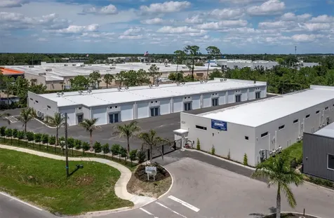 829 57TH Street E Bradenton FL 34208