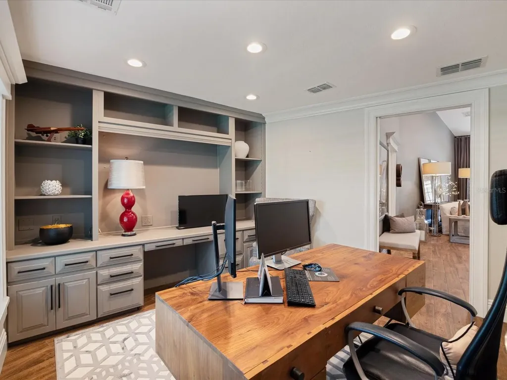 1713 Tall Pine Circle Safety Harbor FL 34695