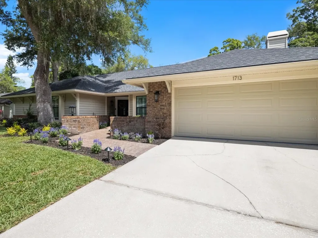 1713 Tall Pine Circle Safety Harbor FL 34695