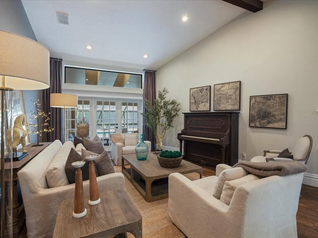 1713 Tall Pine Circle Safety Harbor FL 34695