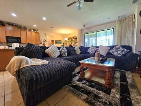 2750 Corbel Loop Kissimmee FL 34746