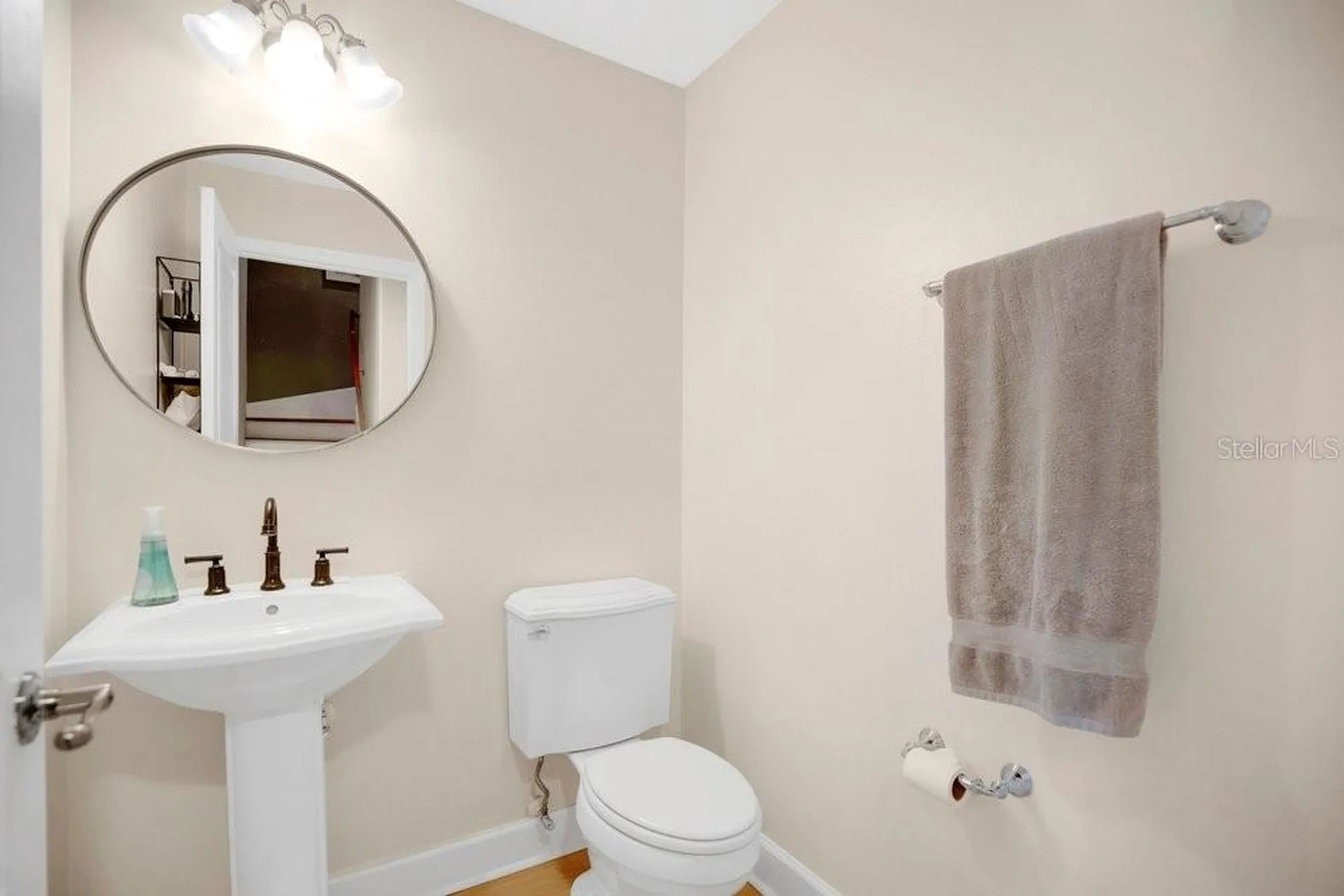 560 Copley Lane Orlando FL 32806