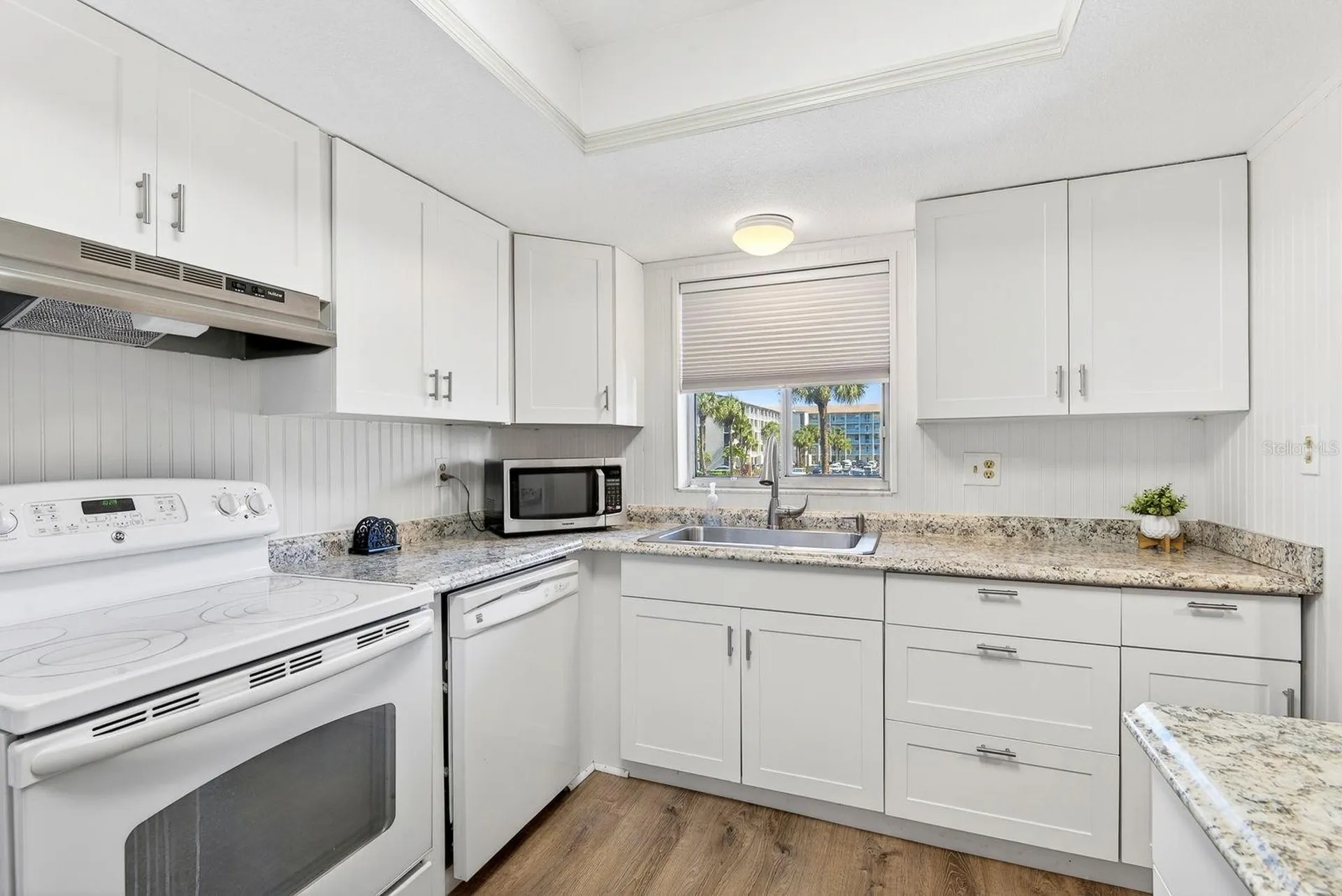 3344 Lake Bayshore Drive Bradenton FL 34205