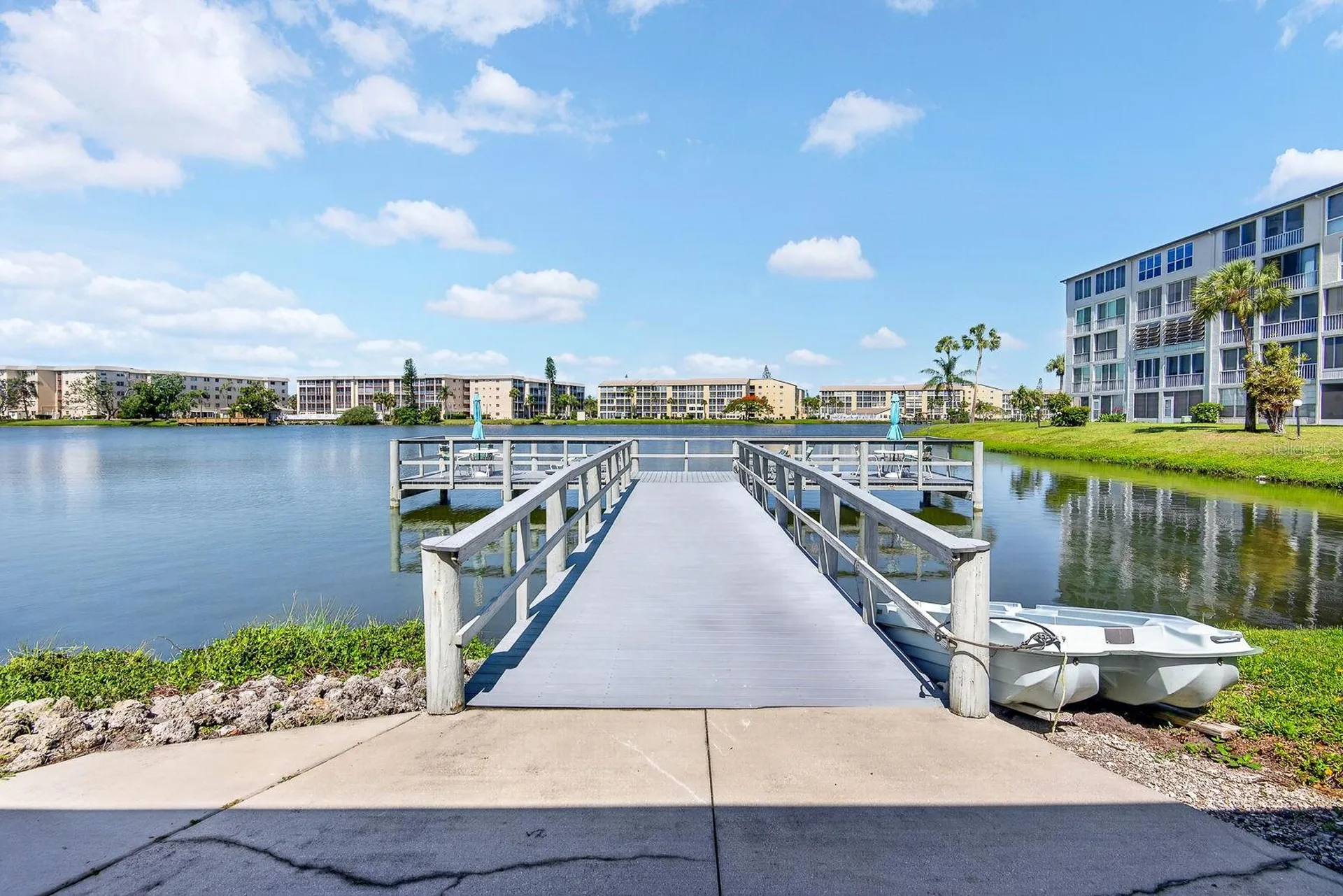 3344 Lake Bayshore Drive Bradenton FL 34205
