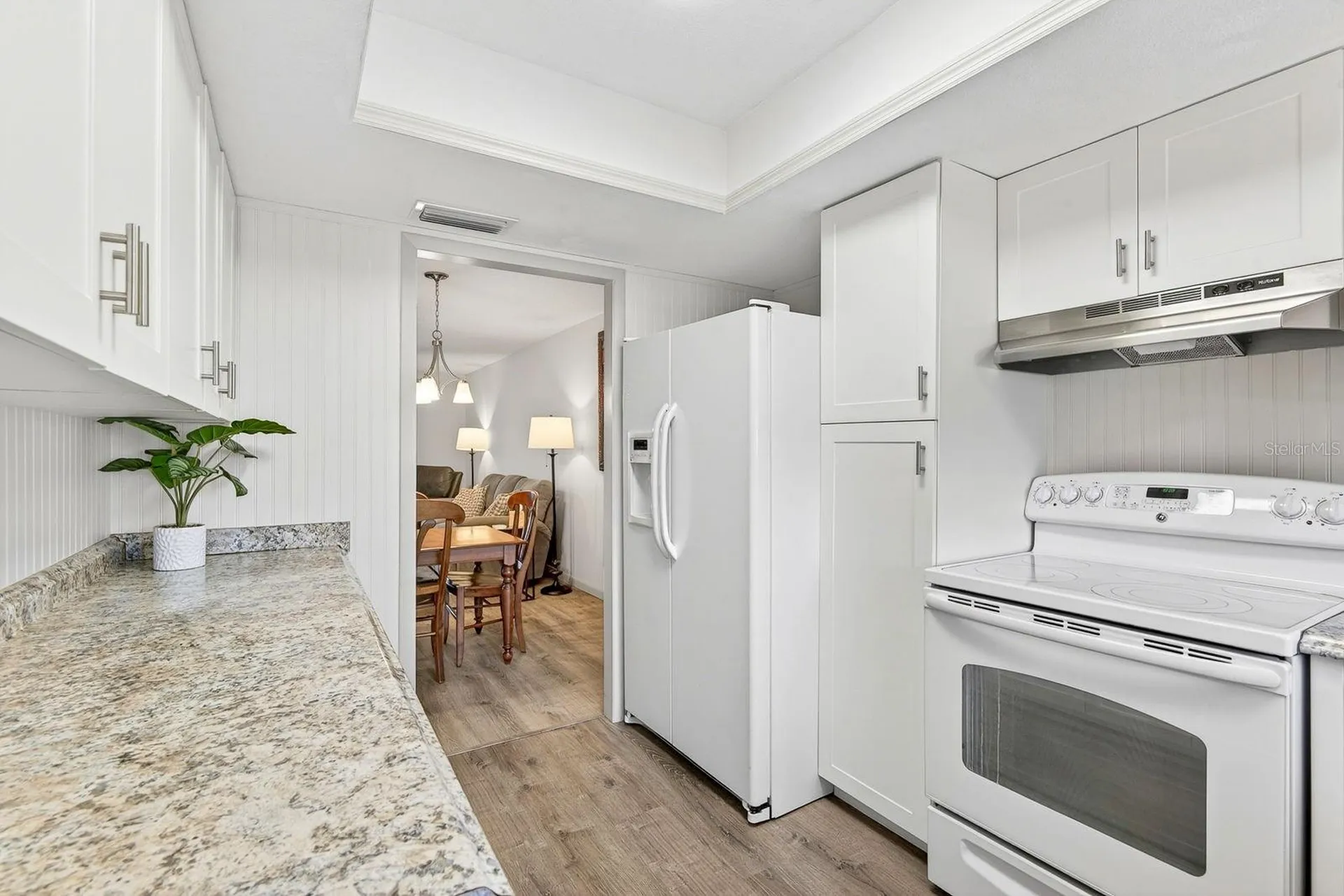 3344 Lake Bayshore Drive Bradenton FL 34205