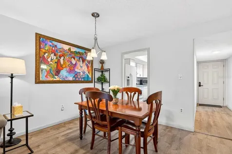 3344 Lake Bayshore Drive Bradenton FL 34205