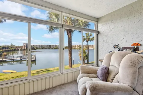 3344 Lake Bayshore Drive Bradenton FL 34205