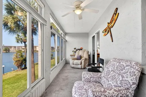 3344 Lake Bayshore Drive Bradenton FL 34205