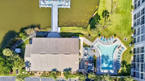 3344 Lake Bayshore Drive Bradenton FL 34205