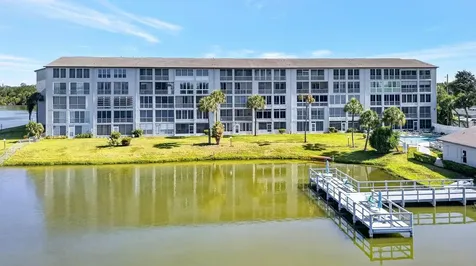 3344 Lake Bayshore Drive Bradenton FL 34205